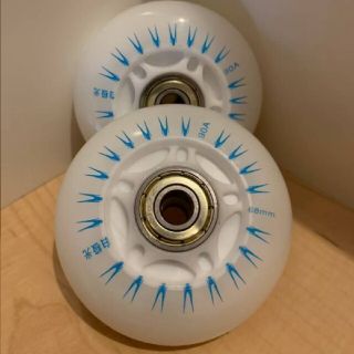 リップスティックデラックスミニ ウィール 68mm 光るタイヤ 交換用 1セット(スケートボード)