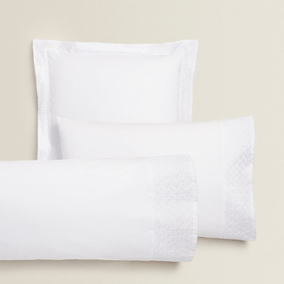 ザラホーム(ZARA HOME)の新品未使用　ザラホーム　シャイニー刺繍　枕カバー　2枚セット(シーツ/カバー)