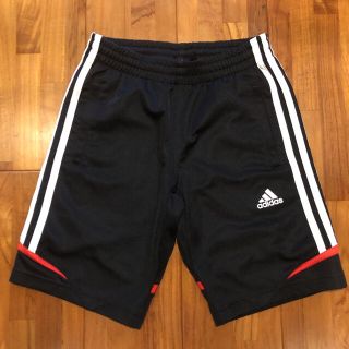 アディダス(adidas)のアディダス  ハーフパンツ　130(パンツ/スパッツ)