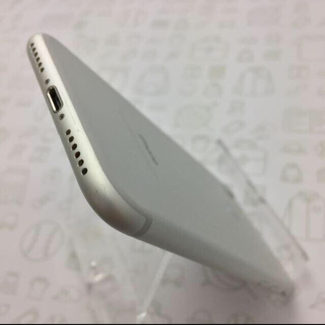 iPhone(アイフォーン)の美品 iPhone7 32GB Silver SIMフリー バッテリー最大96% スマホ/家電/カメラのスマートフォン/携帯電話(スマートフォン本体)の商品写真