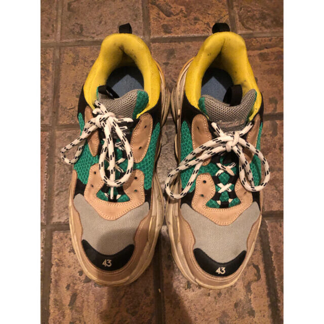 Balenciaga(バレンシアガ)のBALENCIAGA triple s バレンシアガ  トリプルエス  ジヨン メンズの靴/シューズ(スニーカー)の商品写真