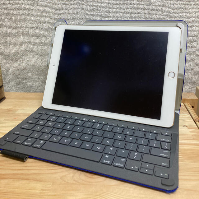 Apple iPad Air2  wifi 64GB ゴールド　キーボードセット