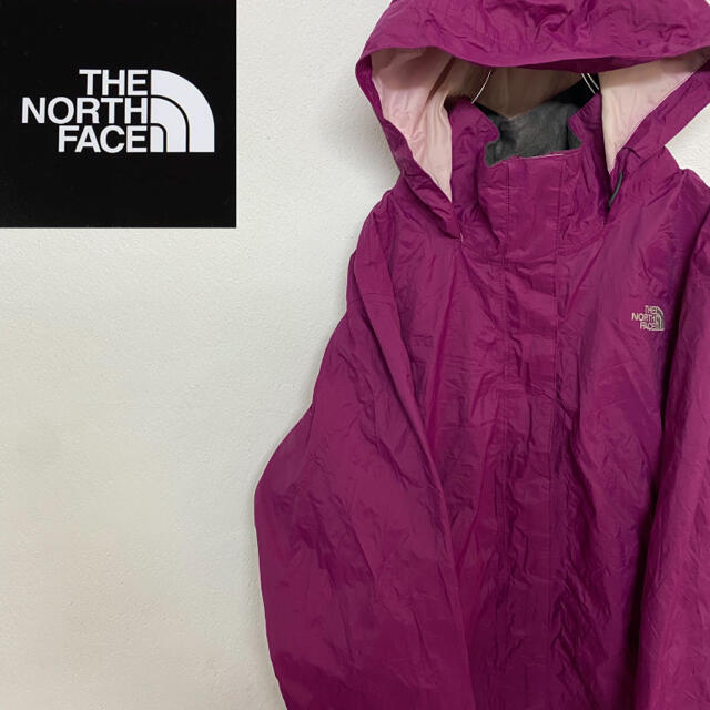 THE NORTH FACE(ザノースフェイス)のTHE NORTH FACEノースフェイス　ピンクマウンテンパーカー メンズのジャケット/アウター(マウンテンパーカー)の商品写真