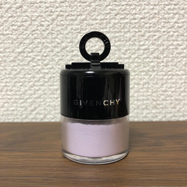 GIVENCHY(ジバンシィ)のジバンシィ　フェイスパウダー　 コスメ/美容のベースメイク/化粧品(フェイスパウダー)の商品写真