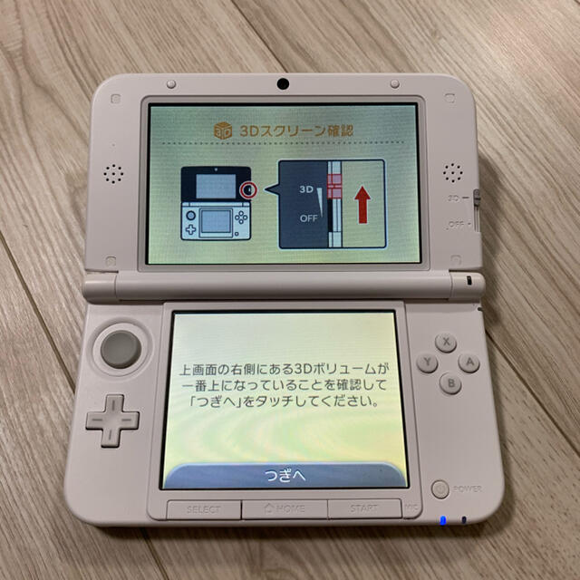 携帯用ゲーム機本体3DS LL本体　充電器　モンスターハンター4