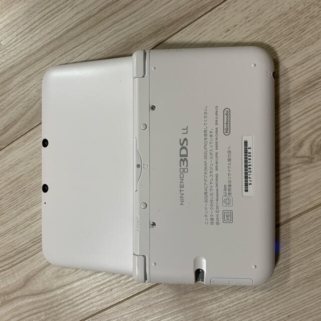 ニンテンドー3DS(ニンテンドー3DS)の3DS LL本体　充電器　モンスターハンター4 エンタメ/ホビーのゲームソフト/ゲーム機本体(携帯用ゲーム機本体)の商品写真