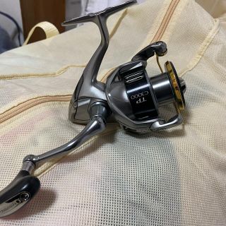 シマノ(SHIMANO)の15ツインパワー C3000HG(リール)