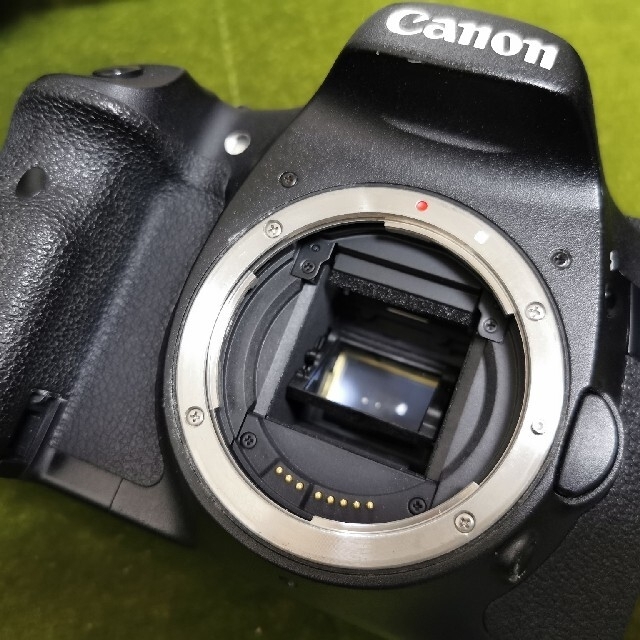 Canon(キヤノン)の【中古/完動品】CANON EOS 7D 本体 スマホ/家電/カメラのカメラ(デジタル一眼)の商品写真