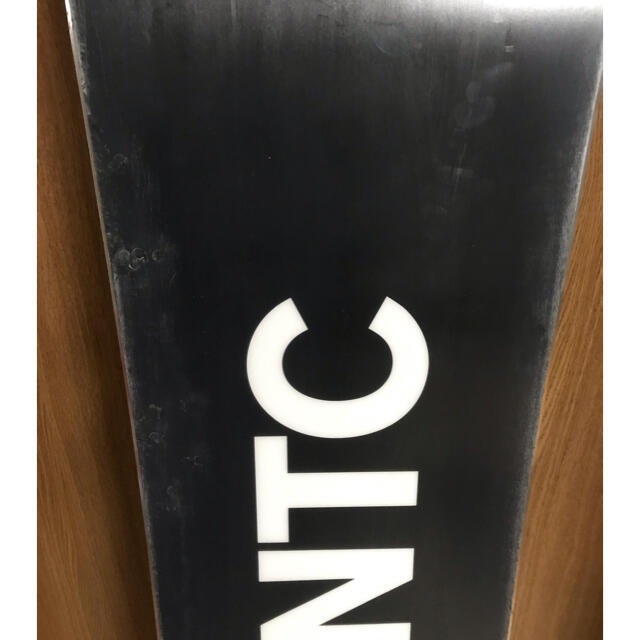 fanatic(ファナティック)のFNTC TNT C 157 スポーツ/アウトドアのスノーボード(ボード)の商品写真