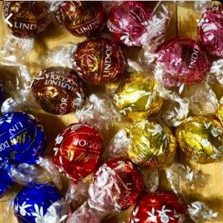 リンツ(Lindt)のリンツ リンドールチョコレート 5種 × 4個 全20個(菓子/デザート)