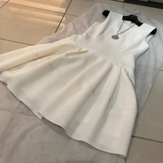 フォクシー 大人気 ローウエストバロン 38 美品 | www.jarussi.com.br