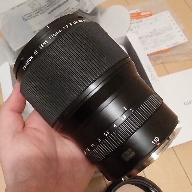 富士フイルム(フジフイルム)のFUJIFILM GF110mmF2  超美品 スマホ/家電/カメラのカメラ(レンズ(単焦点))の商品写真