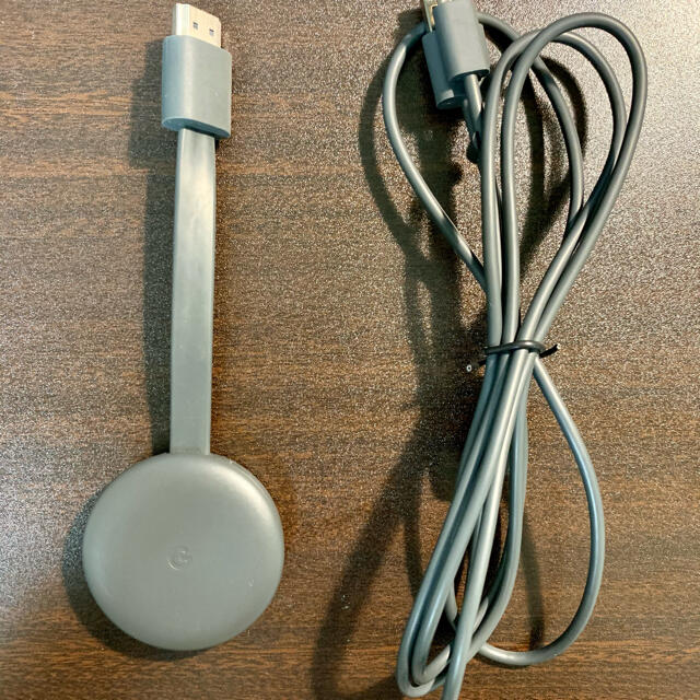 Google(グーグル)のgoogle chromecast 電源アダプター無し スマホ/家電/カメラのPC/タブレット(PC周辺機器)の商品写真