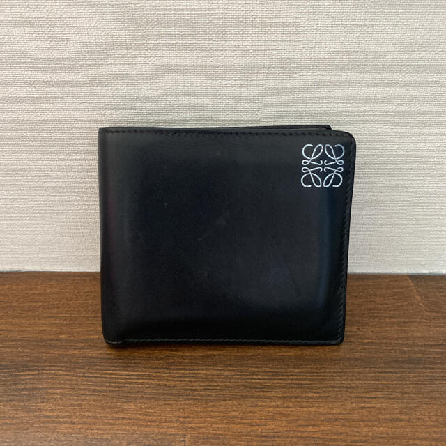 LOEWE(ロエベ)の良品　ロエベ   LOEWE 二つ折り　財布 メンズのファッション小物(折り財布)の商品写真