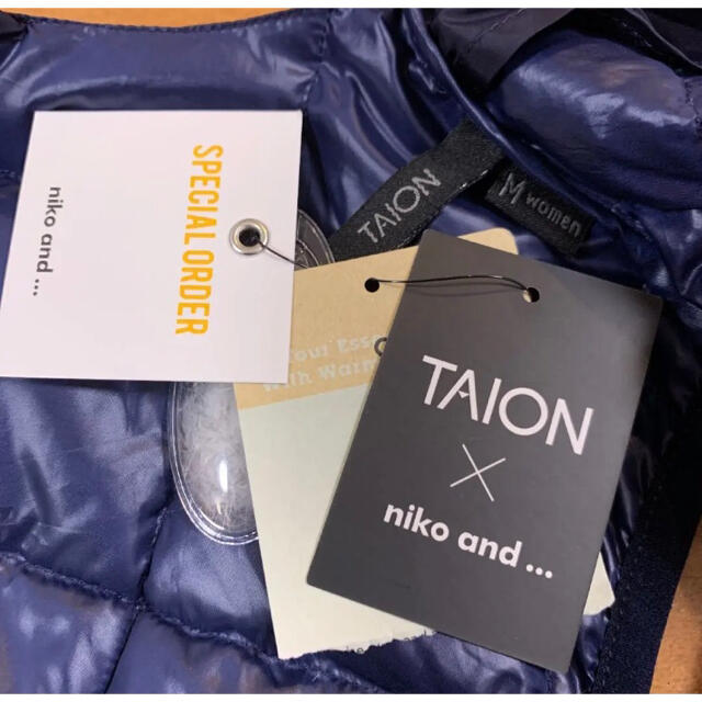 niko and...(ニコアンド)のTAION × niko and... ナイロンダウンジレ　新品未使用　タグ付 レディースのトップス(ベスト/ジレ)の商品写真