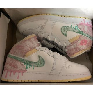 ナイキ(NIKE)のNIKE AIR JORDAN 1 MID SE GS PAINT DRIP 白(スニーカー)