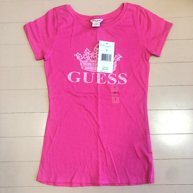 GUESS(ゲス)のGUESS Tシャツ レディースのトップス(Tシャツ(半袖/袖なし))の商品写真