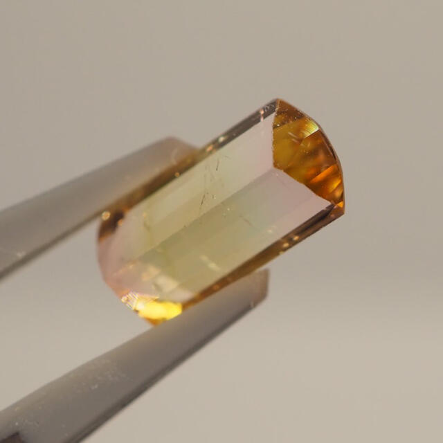 パーティカラードトルマリン 1.926ct