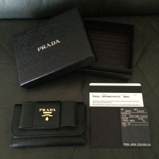 プラダ(PRADA)のみー様 専用 サフィアーノ キーケース リボン ブラック(キーケース)