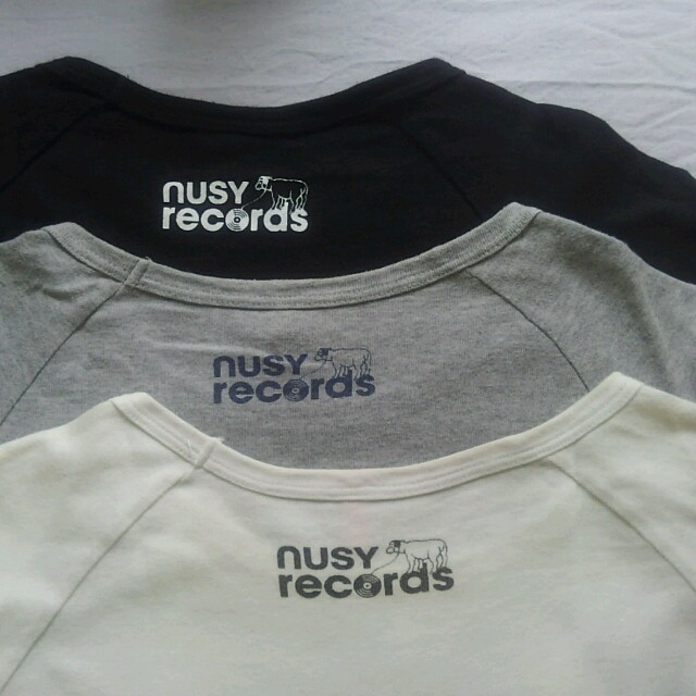 FELISSIMO(フェリシモ)のNUSY RECORDS 偉人Tシャツ レディースのトップス(Tシャツ(長袖/七分))の商品写真