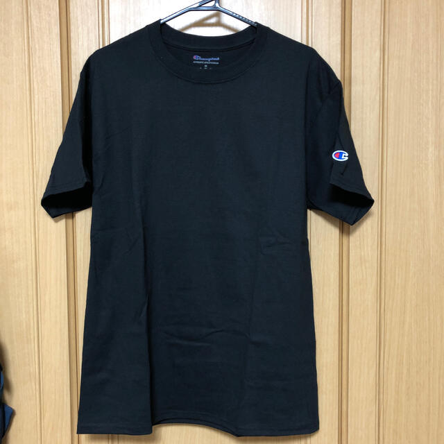 Champion(チャンピオン)のChampion Tシャツ(黒) Mサイズ メンズのトップス(Tシャツ/カットソー(半袖/袖なし))の商品写真