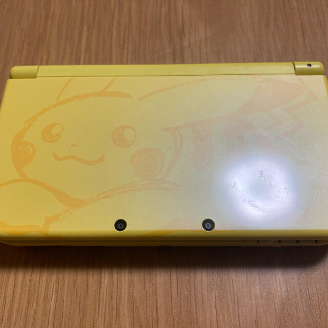 Newニンテンドー3DS LL ピカチュウ【イエロー】