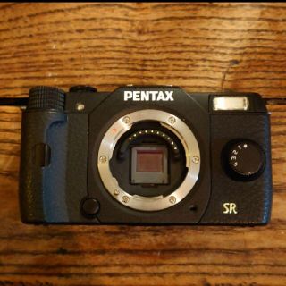 ペンタックス(PENTAX)のPENTAX Q7(ミラーレス一眼)