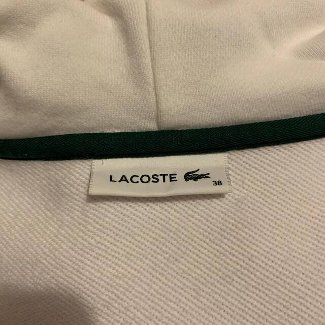 LACOSTE(ラコステ)の【値下げ】超美品　LACOSTE パーカー　白 レディースのトップス(パーカー)の商品写真