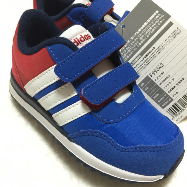 adidas(アディダス)の新品✨アディダス kids スニーカー 14.0㎝ キッズ/ベビー/マタニティのベビー靴/シューズ(~14cm)(スニーカー)の商品写真