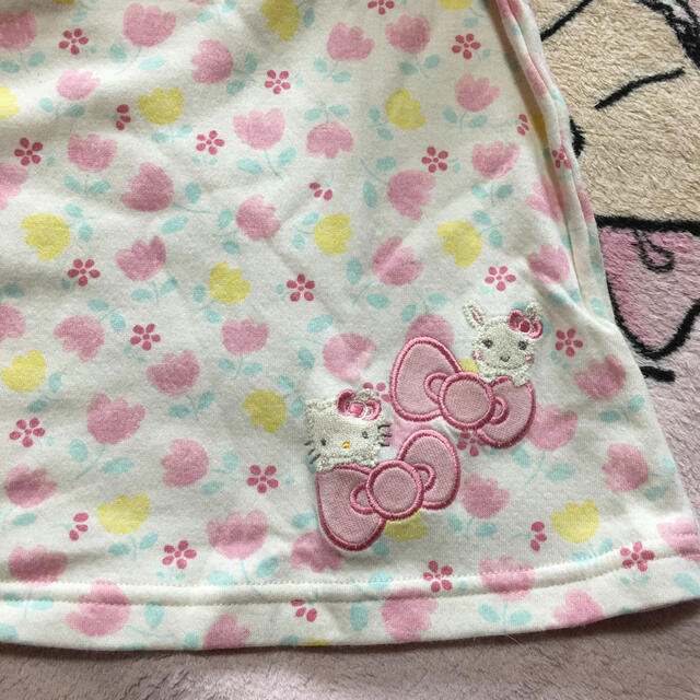 coeur a coeur(クーラクール)のクーラクール　キティコラボ　プルオーバー　110 キッズ/ベビー/マタニティのキッズ服女の子用(90cm~)(Tシャツ/カットソー)の商品写真