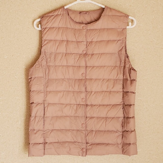 春物　ダウンベスト　ピンク レディースのジャケット/アウター(ダウンベスト)の商品写真
