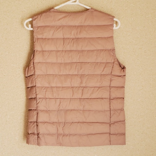 春物　ダウンベスト　ピンク レディースのジャケット/アウター(ダウンベスト)の商品写真