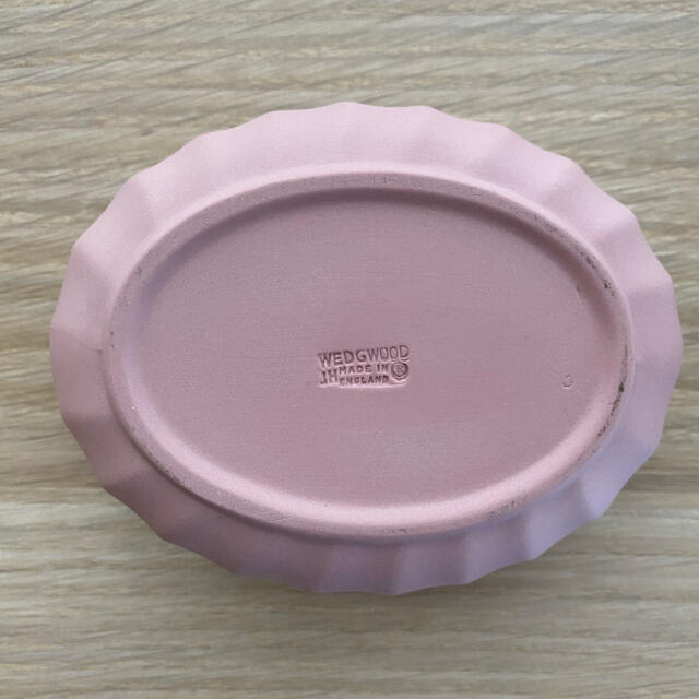 ウェッジウッド ジャスパー ピンク 蓋付き小物入れ 小物入れ ウェッジウッド ジャスパー ピンク 蓋付き小物入れ 小物入れ