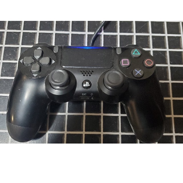 PlayStation4(プレイステーション4)のps4proダウンロードソフト付き エンタメ/ホビーのゲームソフト/ゲーム機本体(家庭用ゲーム機本体)の商品写真