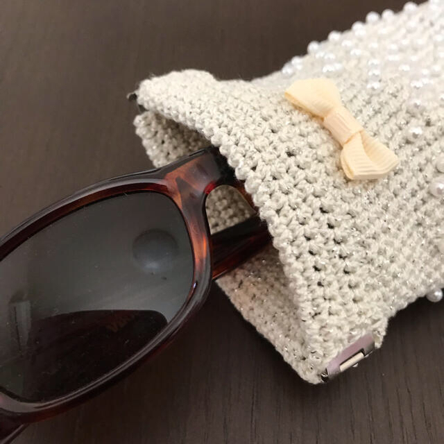 手編みのメガネケース