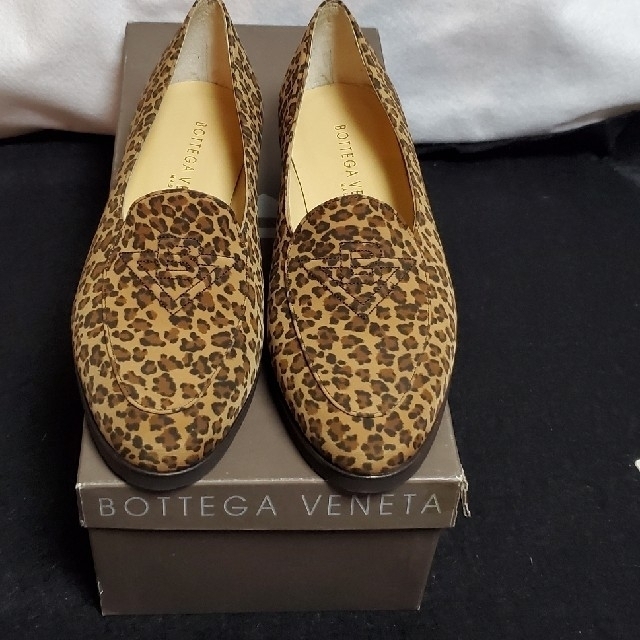 Bottega Veneta(ボッテガヴェネタ)のボッテガ靴34.5サイズ レディースの靴/シューズ(スリッポン/モカシン)の商品写真