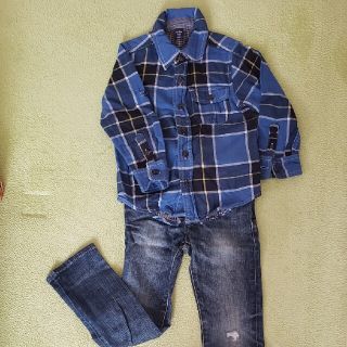 ベビーギャップ(babyGAP)のダメージジーパン＆シャツ(その他)