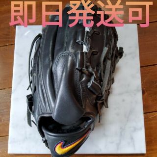 ナイキ(NIKE)の【美品】ナイキ グローブ 【絶版モデル】(グローブ)