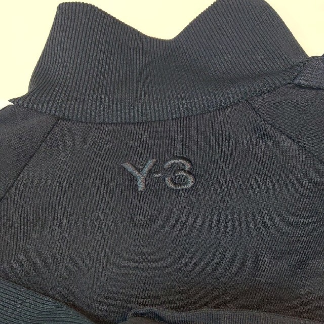 Y-3(ワイスリー)の Y-3 W 3STP TRK JKT ジャケット　 レディースのジャケット/アウター(ブルゾン)の商品写真