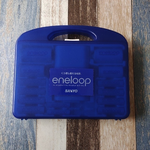SANYO(サンヨー)のEneloop充電器セット スマホ/家電/カメラのスマートフォン/携帯電話(バッテリー/充電器)の商品写真
