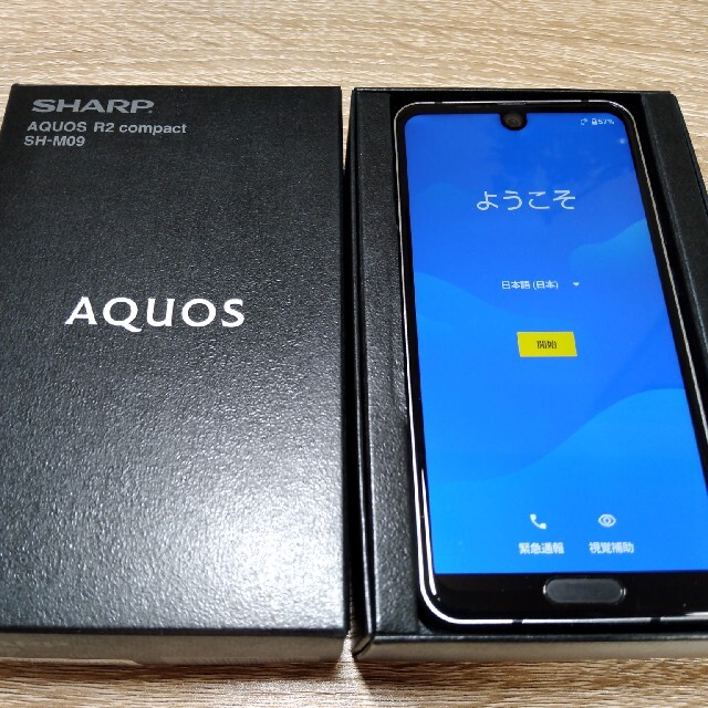 SHARP　AQUOS  R2 compact SIMフリースマートフォン/携帯電話