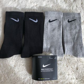 ナイキ(NIKE)のNIKE☆エヴィリディクッションクルーソックス☆レギュラー丈23-25 (ソックス)