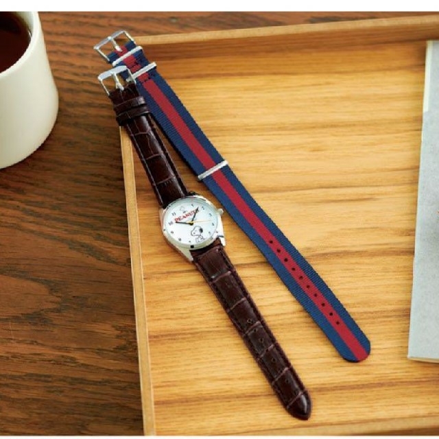 SNOOPY(スヌーピー)のＳＰＲｉＮＧ 2021年3月号増刊付録　スヌーピー腕時計 レディースのファッション小物(腕時計)の商品写真