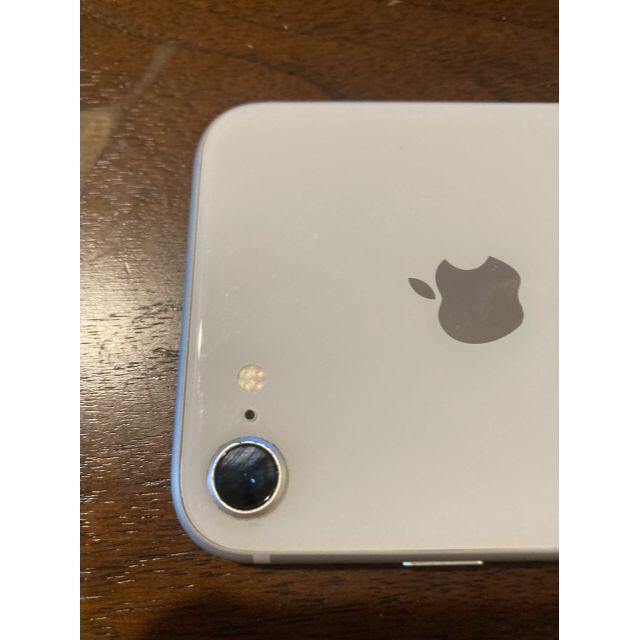 Apple(アップル)のiphone8 アイフォン8 64GB シルバー　SIMフリー スマホ/家電/カメラのスマートフォン/携帯電話(スマートフォン本体)の商品写真