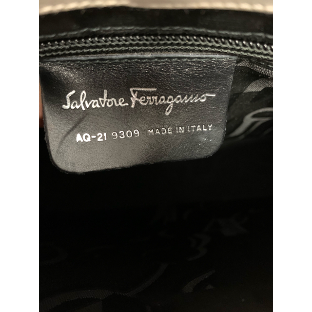 Ferragamo(フェラガモ)のフェラガモトートバック レディースのバッグ(トートバッグ)の商品写真