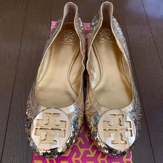 トリーバーチ(Tory Burch)の12/10迄割引【新品•未使用】TORY BURCH  ゴールド　バレーシューズ(バレエシューズ)