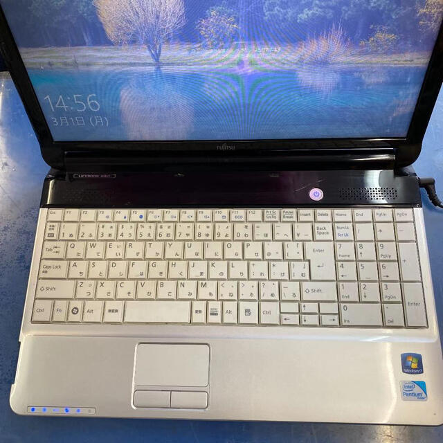 富士通(フジツウ)の★中古品☀︎Win➓ノートパソコン★Fujitsu LIFEBOOK AH42 スマホ/家電/カメラのPC/タブレット(ノートPC)の商品写真