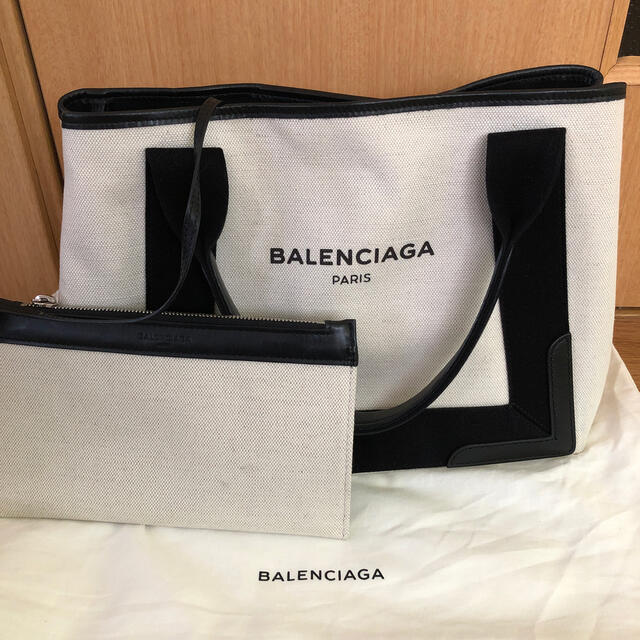 BALENCIAGA BAG(バレンシアガバッグ)のバレンシアガ　キャンパストート レディースのバッグ(トートバッグ)の商品写真