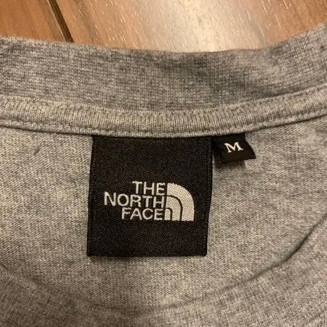 THE NORTH FACE(ザノースフェイス)のTHE NORTH FACE ロンTボックスロゴ バッグロゴ メンズのトップス(Tシャツ/カットソー(七分/長袖))の商品写真