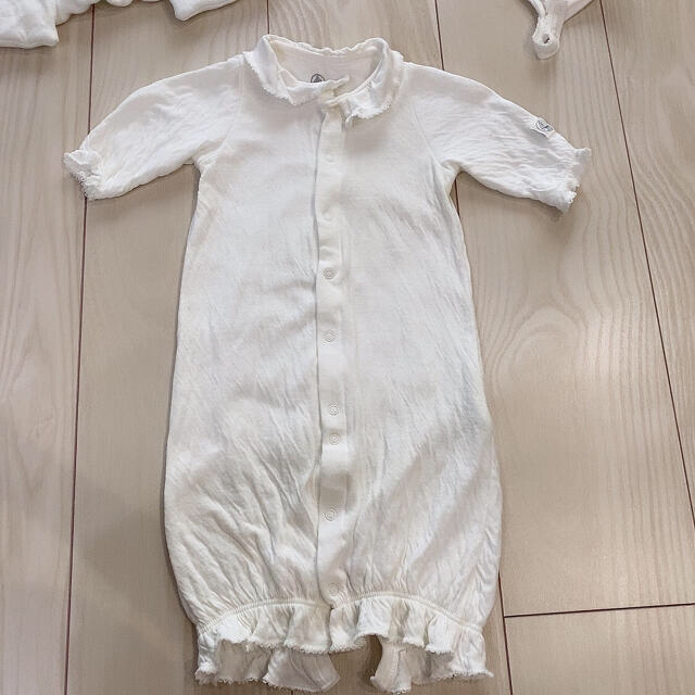 PETIT BATEAU(プチバトー)のプチバトー お祝い着 セレモニードレス セット 退院着 男女 54 キッズ/ベビー/マタニティのベビー服(~85cm)(セレモニードレス/スーツ)の商品写真